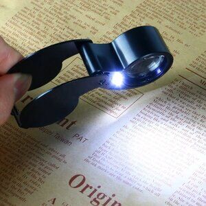 Illuminated 40 X Jewelers Eye Loupe Magnifier Glasses for Gems, Rocks(1 pack)